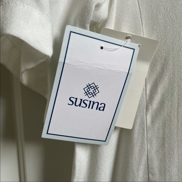 NWT White Blouse - Picture 4 of 6